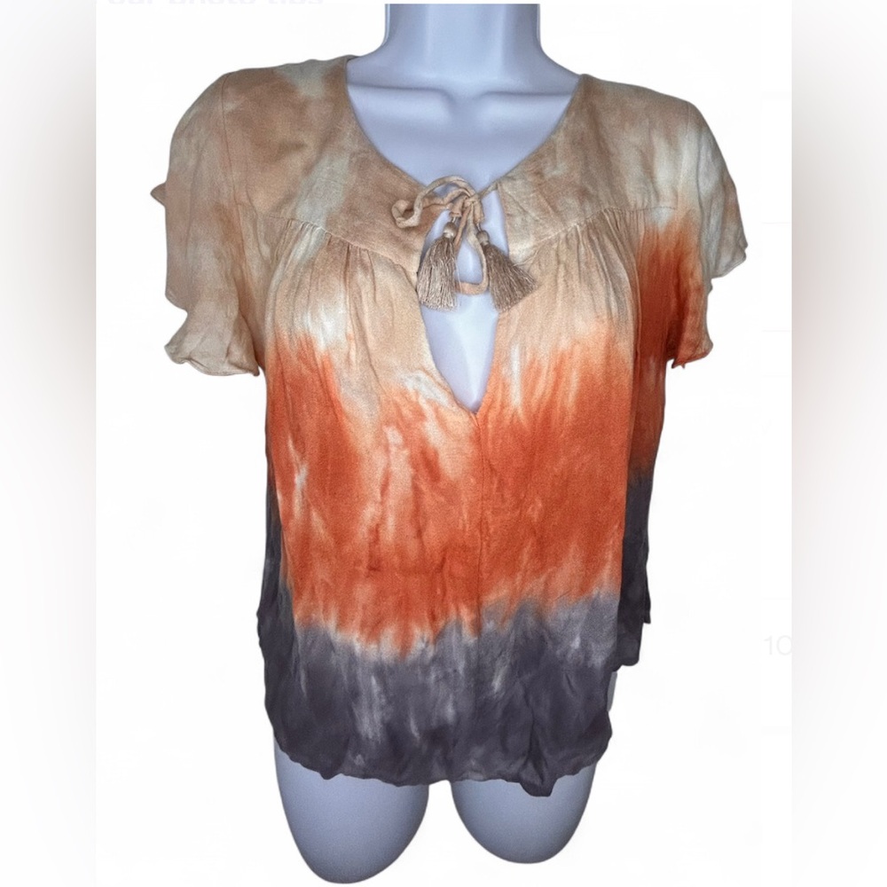 NWT Chaser Off The Shoulder Ombré top with front tie. Size small